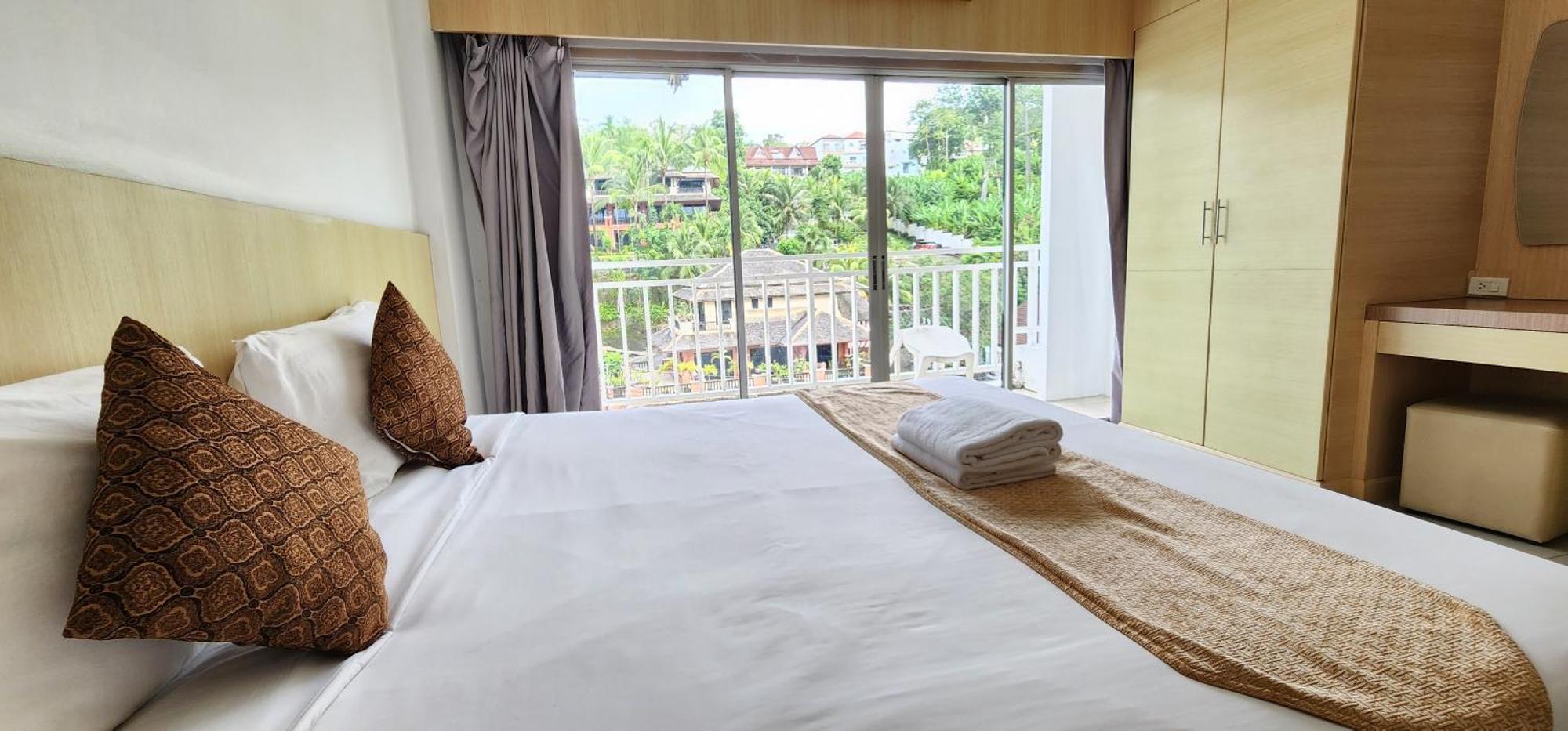 Eden Park Otel Patong Dış mekan fotoğraf