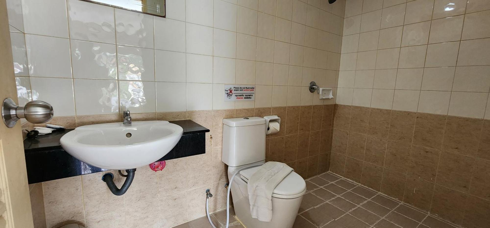Eden Park Otel Patong Dış mekan fotoğraf