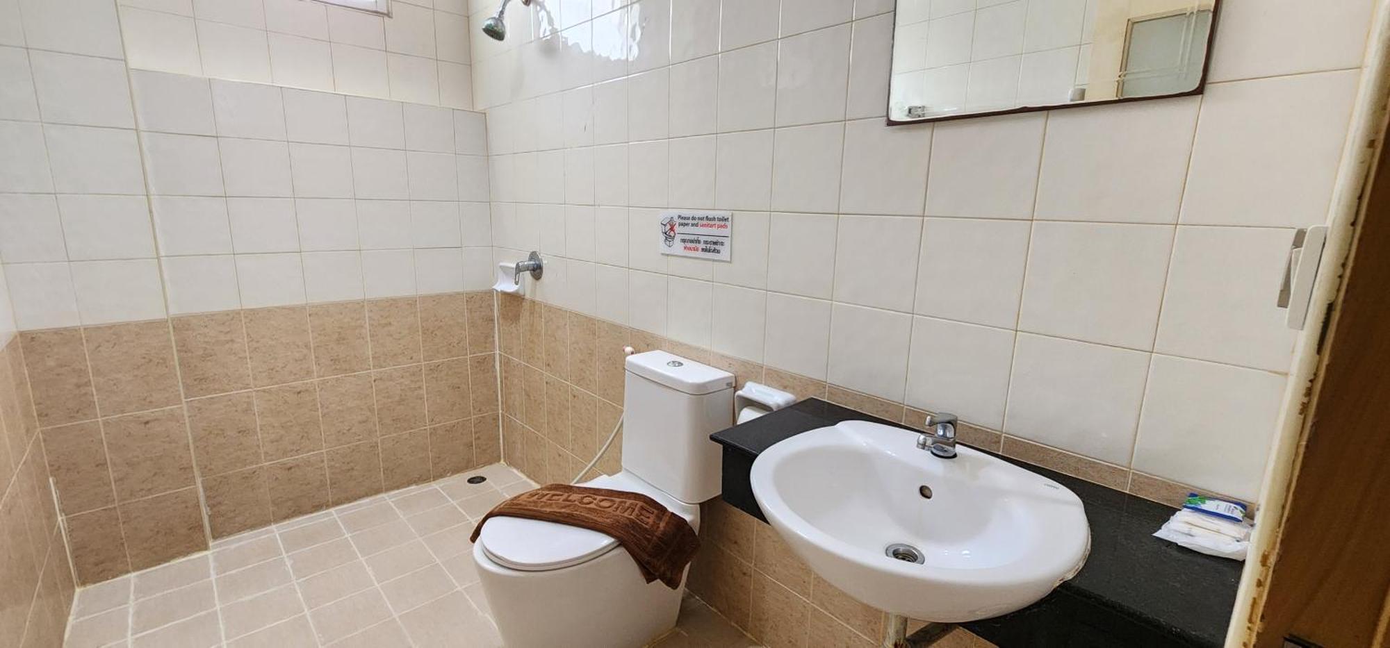 Eden Park Otel Patong Dış mekan fotoğraf