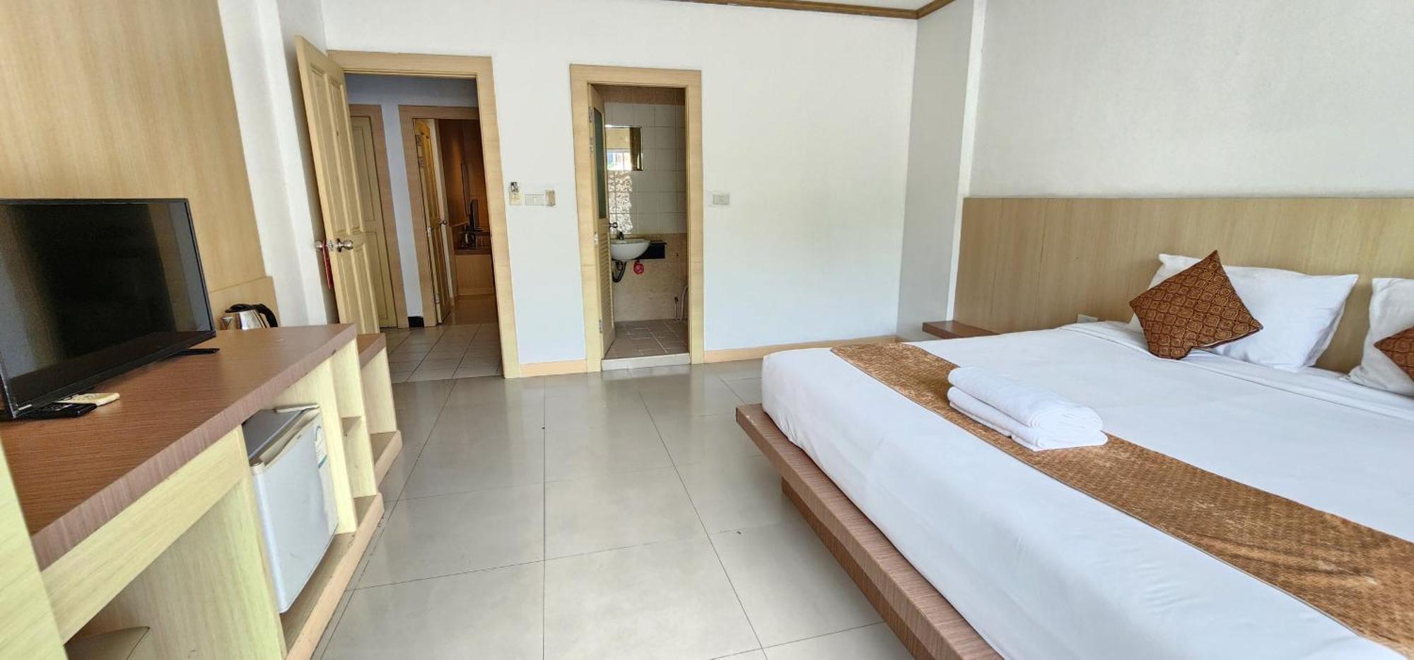 Eden Park Otel Patong Dış mekan fotoğraf