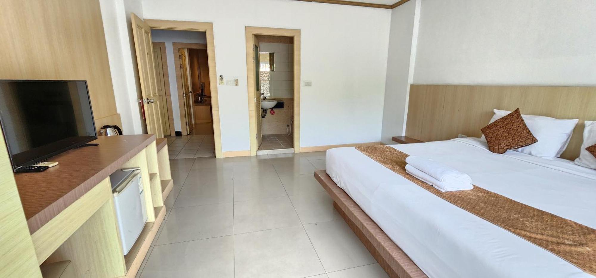 Eden Park Otel Patong Dış mekan fotoğraf