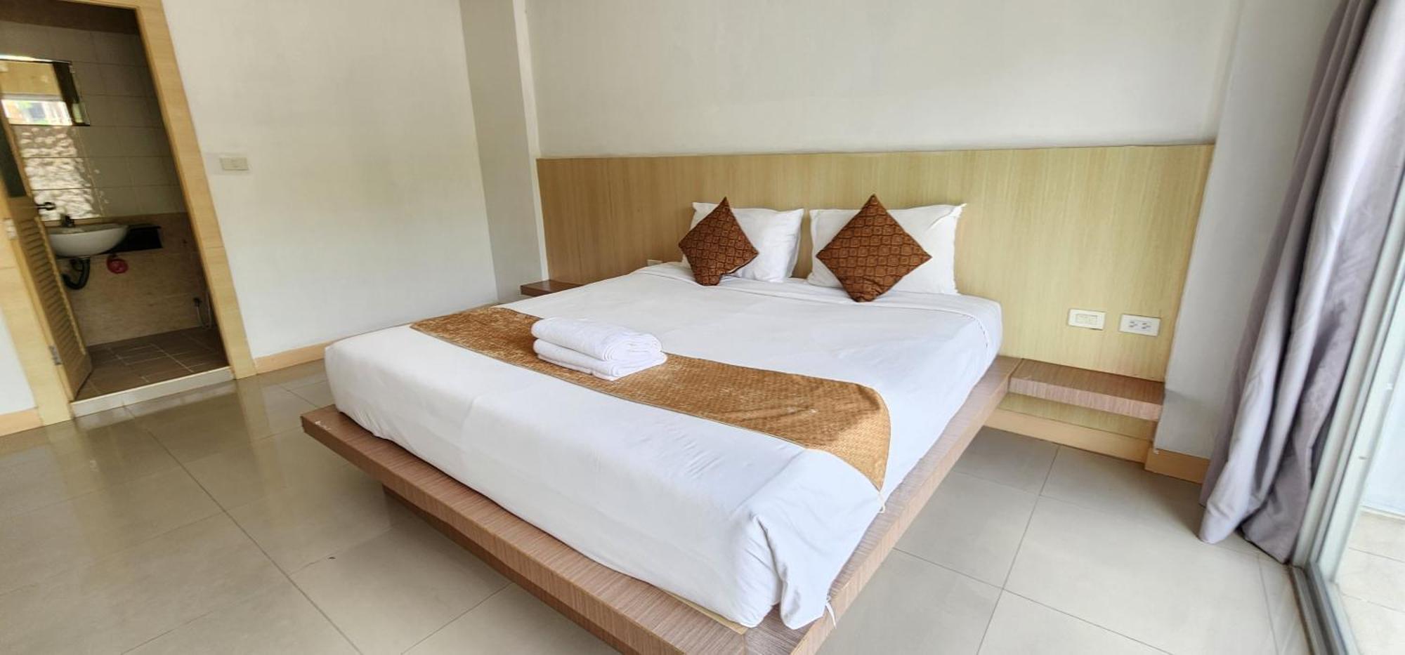 Eden Park Otel Patong Dış mekan fotoğraf